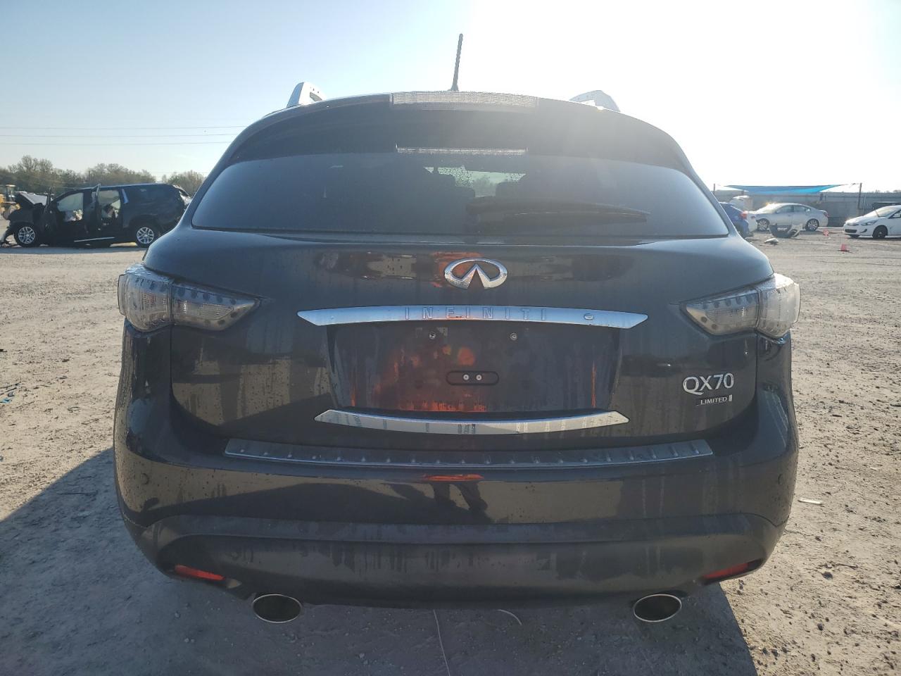 2017 Infiniti QX70 - Image 6