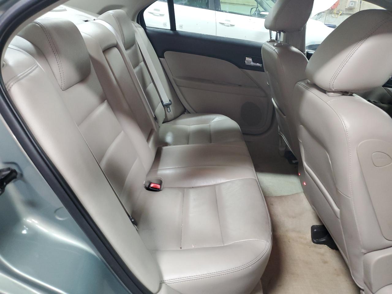 2009 Ford Fusion - Image 10