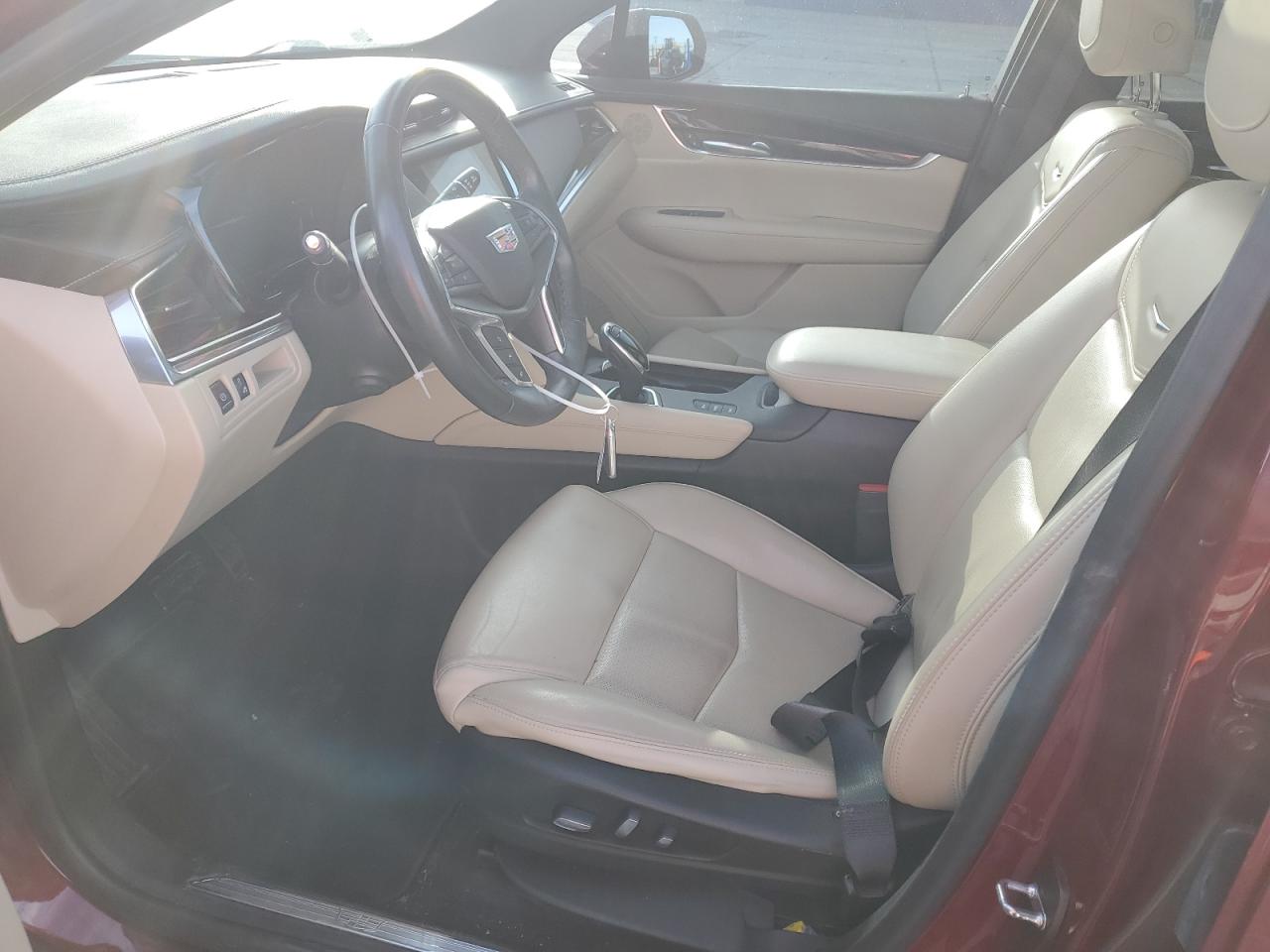 2018 Cadillac XT5 - Image 7