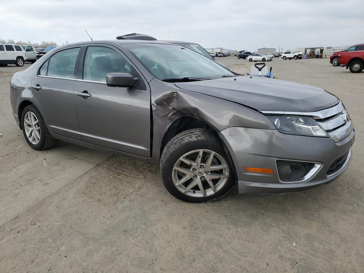 2011 Ford Fusion - Image 4