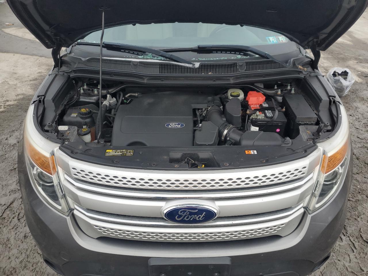 2012 Ford Explorer - Image 14