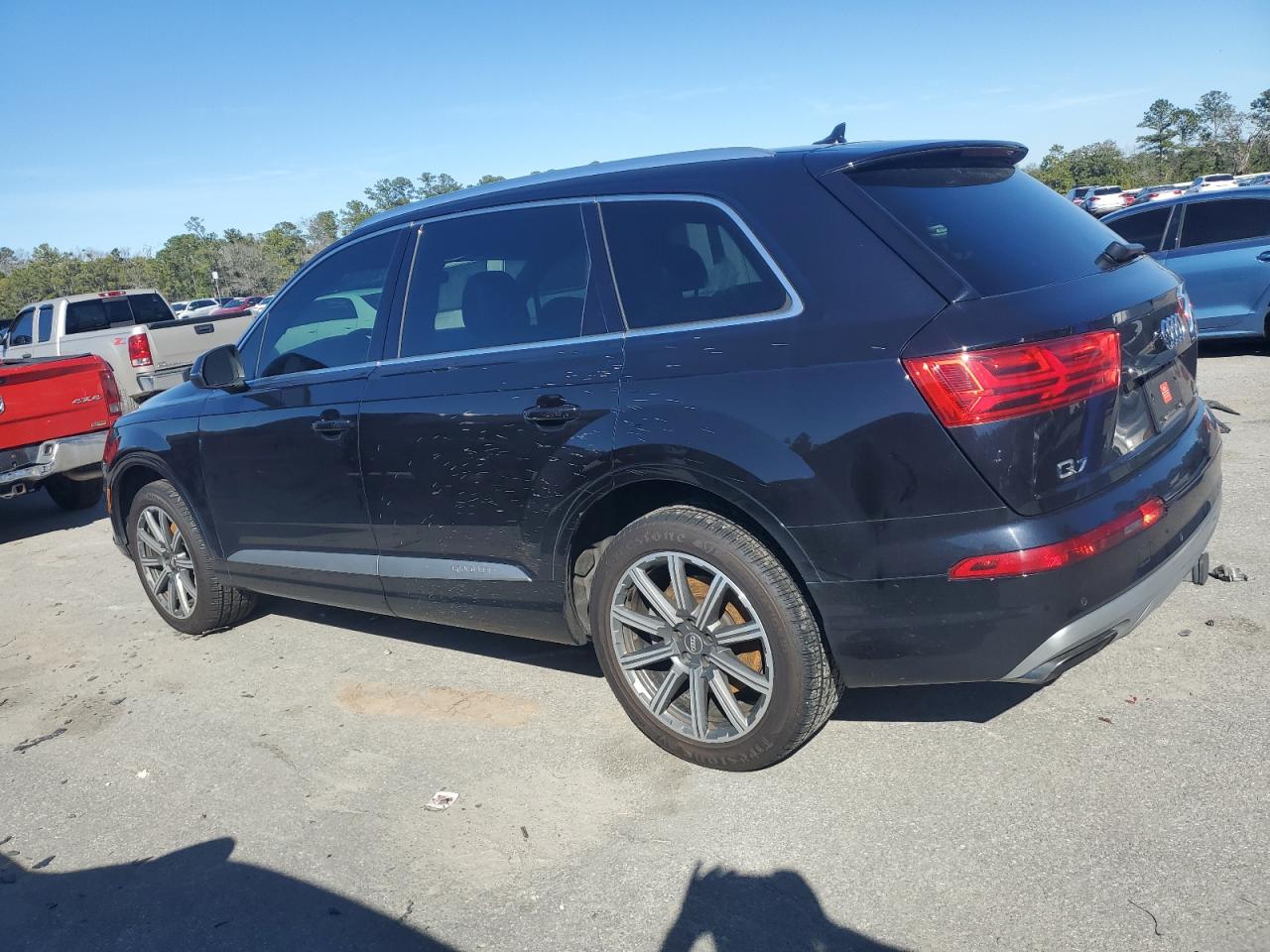 2017 Audi Q7 - Image 2