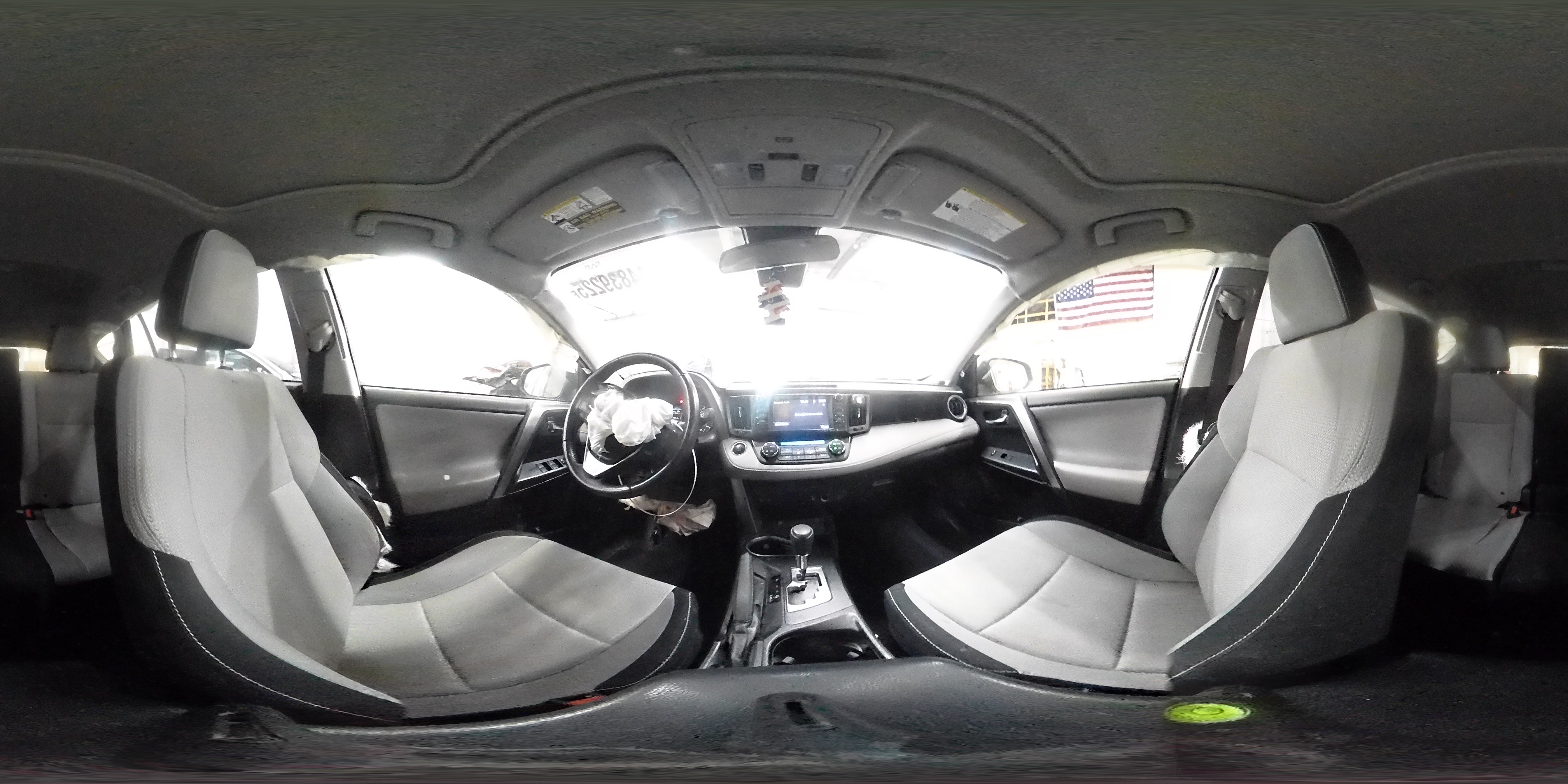 2017 Toyota RAV 4 - Image 14