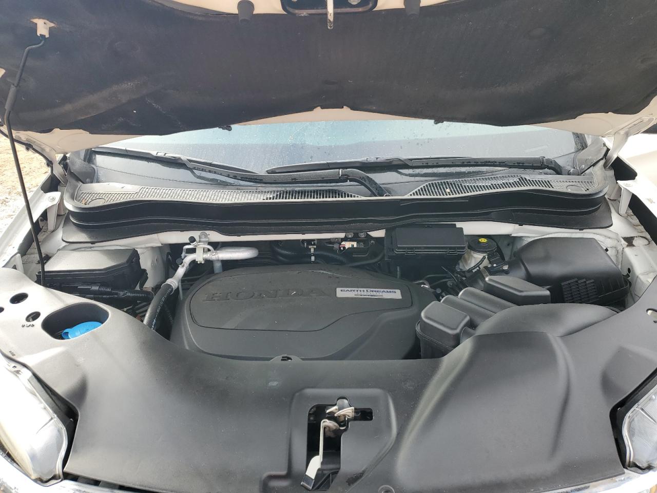 2016 Honda Pilot - Image 13