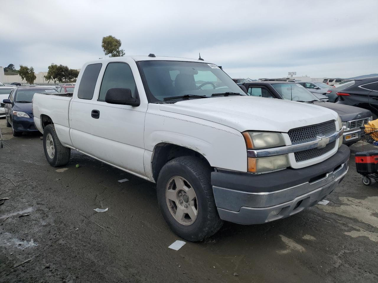 2005 Chevrolet Silverado - Image 4