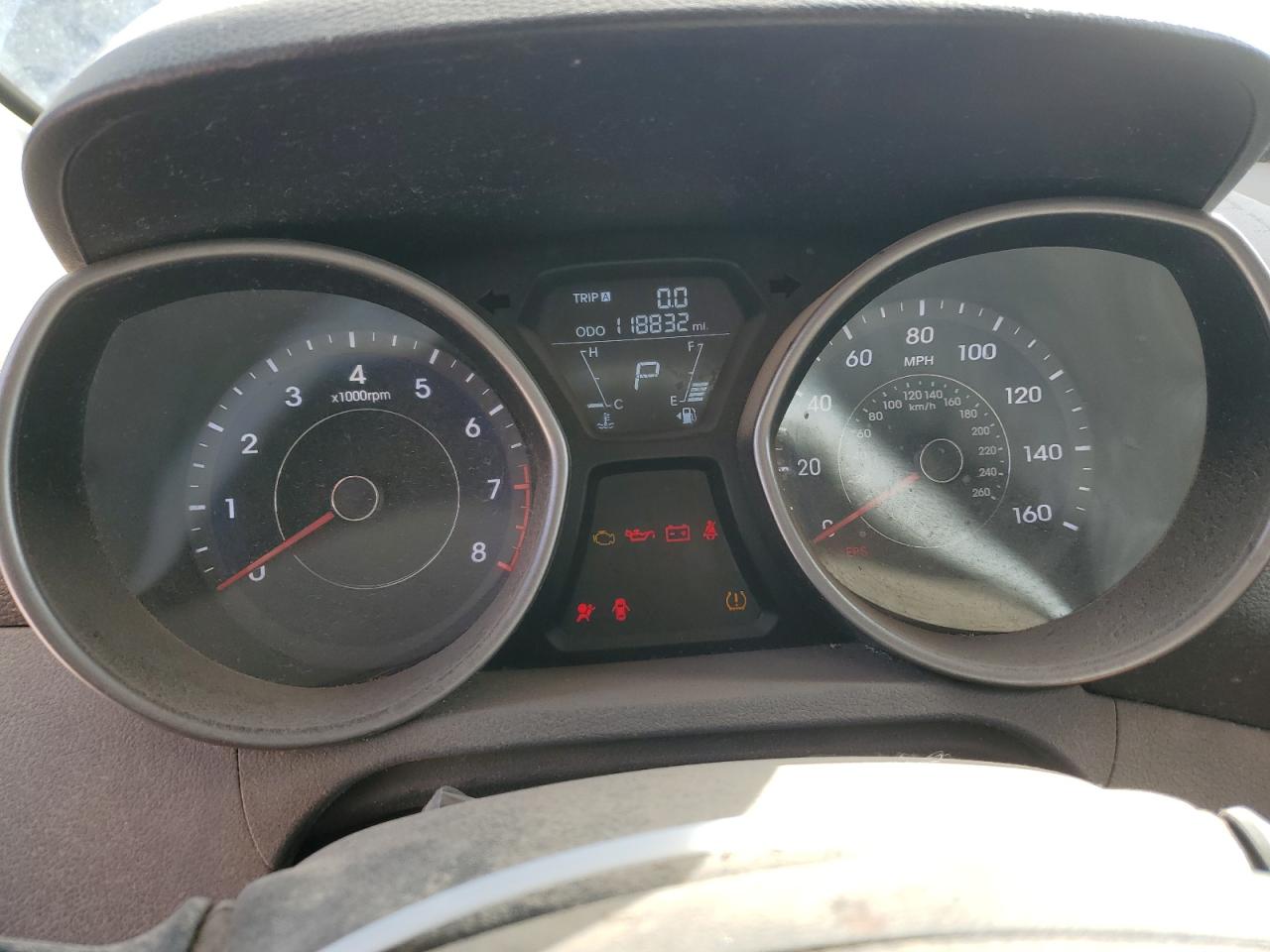 2011 Hyundai Elantra - Image 9