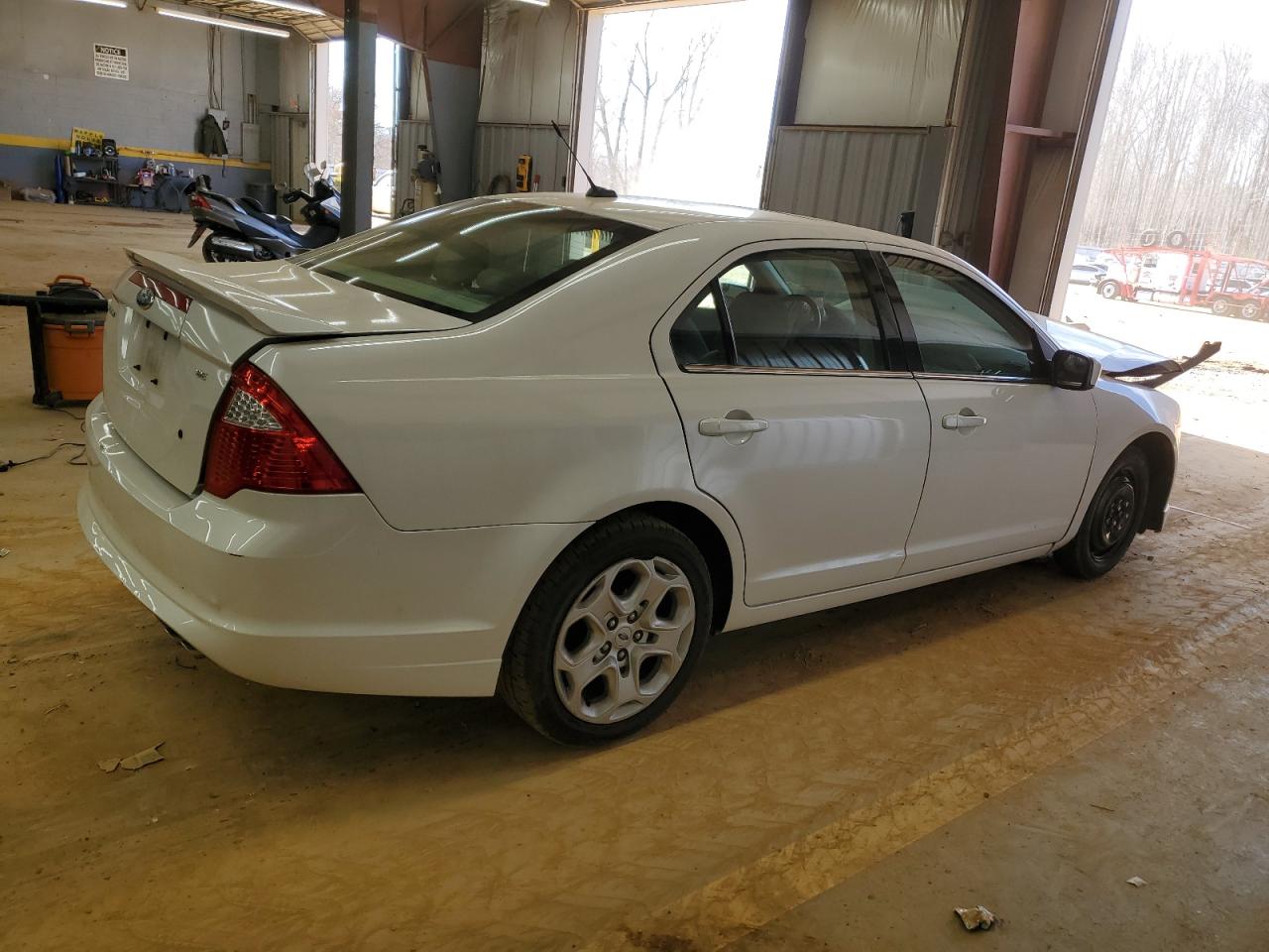 2011 Ford Fusion - Image 3