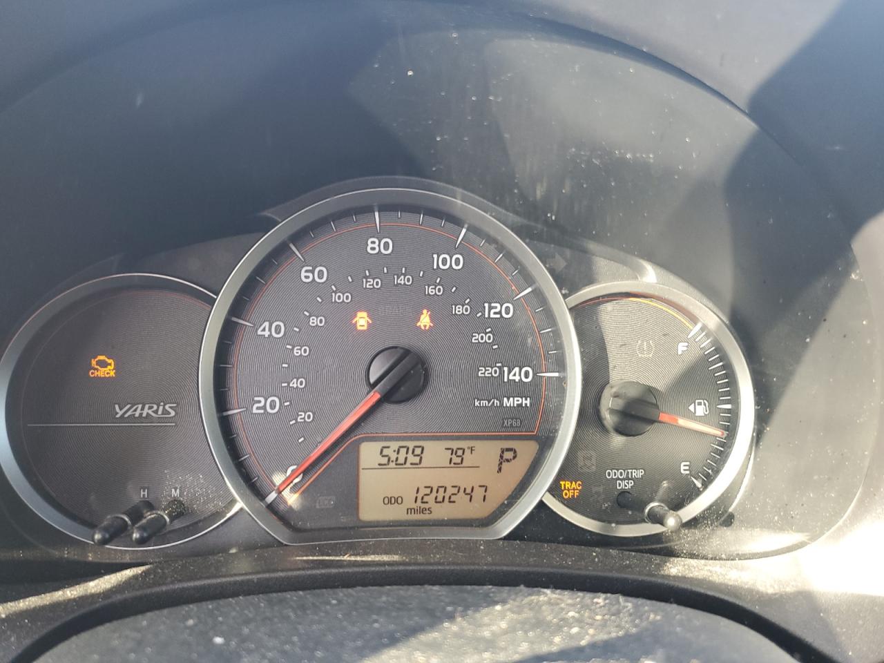 2012 Toyota Yaris - Image 9