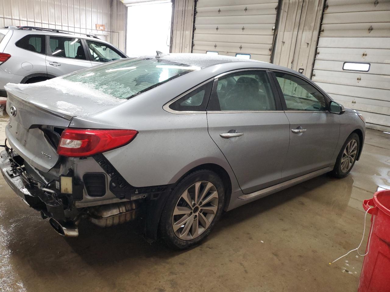 2015 Hyundai Sonata - Image 3