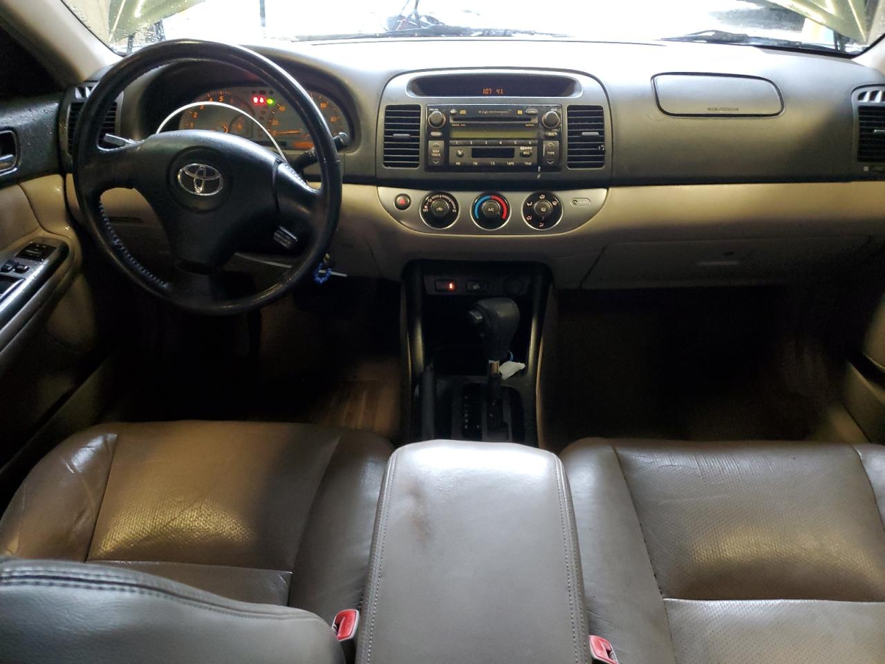 2004 Toyota Camry - Image 8