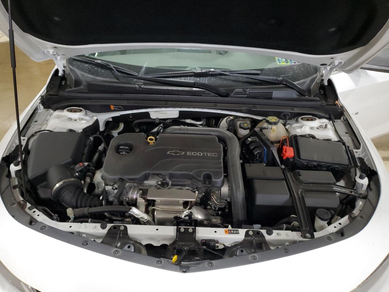 2017 Chevrolet Malibu - Image 11