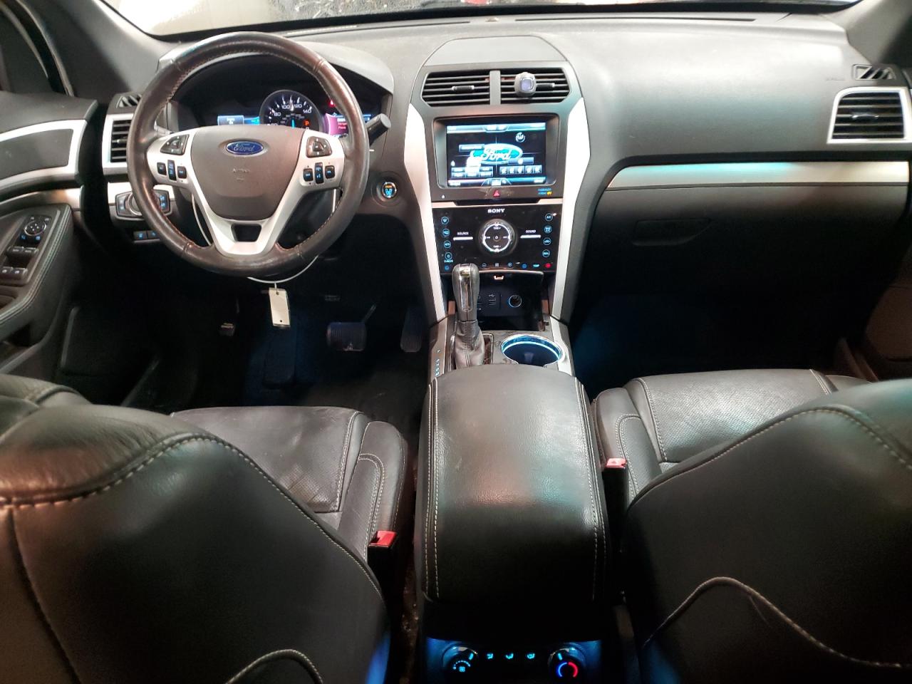 2015 Ford Explorer - Image 8