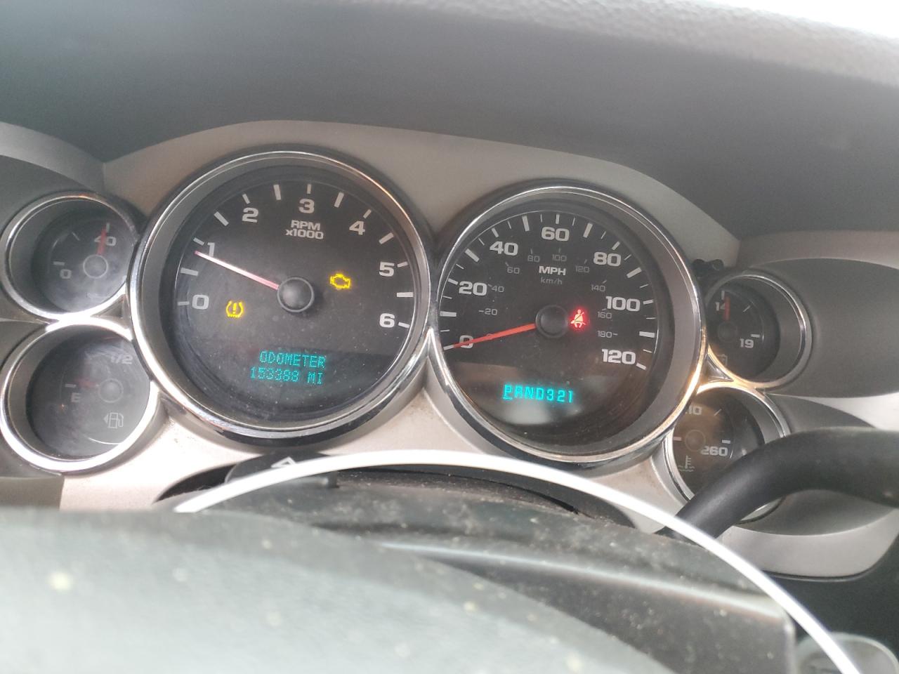 2007 Chevrolet Silverado - Image 9