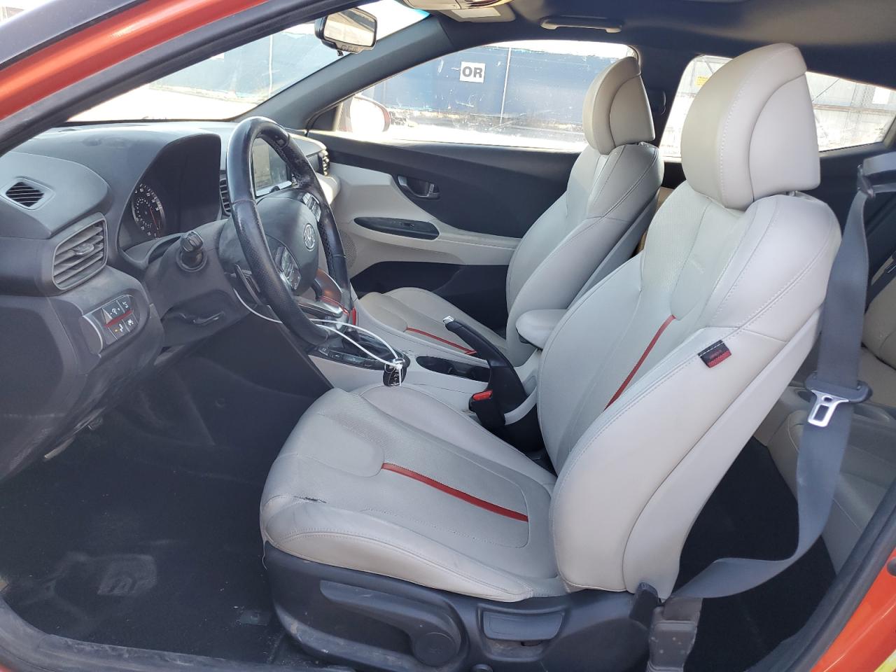 2020 Hyundai Veloster - Image 7