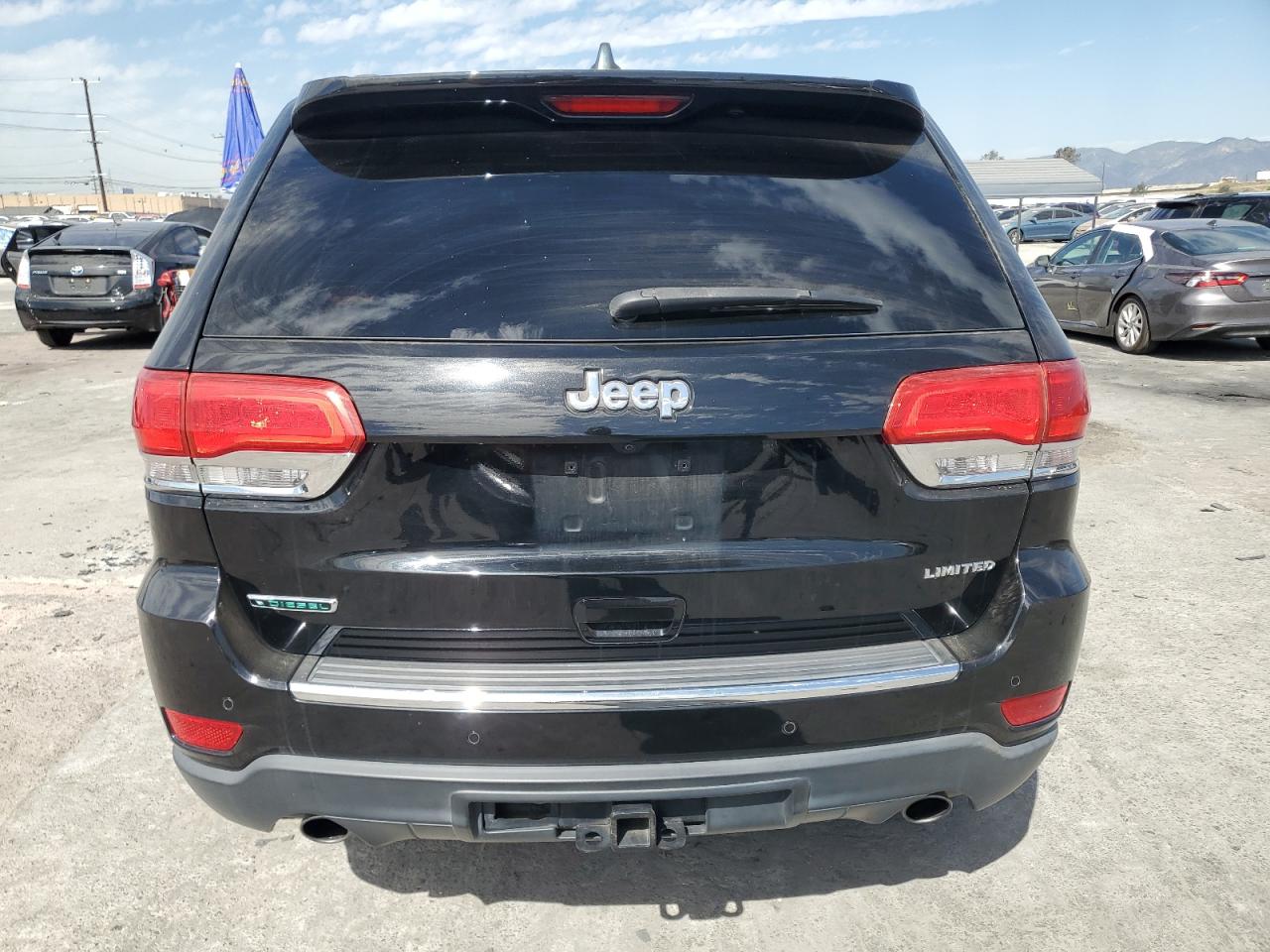 2018 Jeep Grand Cherokee - Image 6