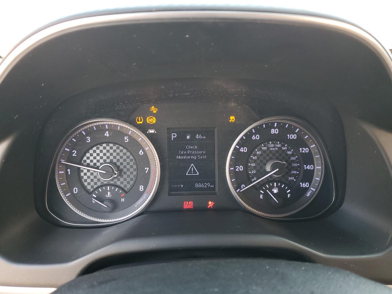2019 Hyundai Elantra - Image 9