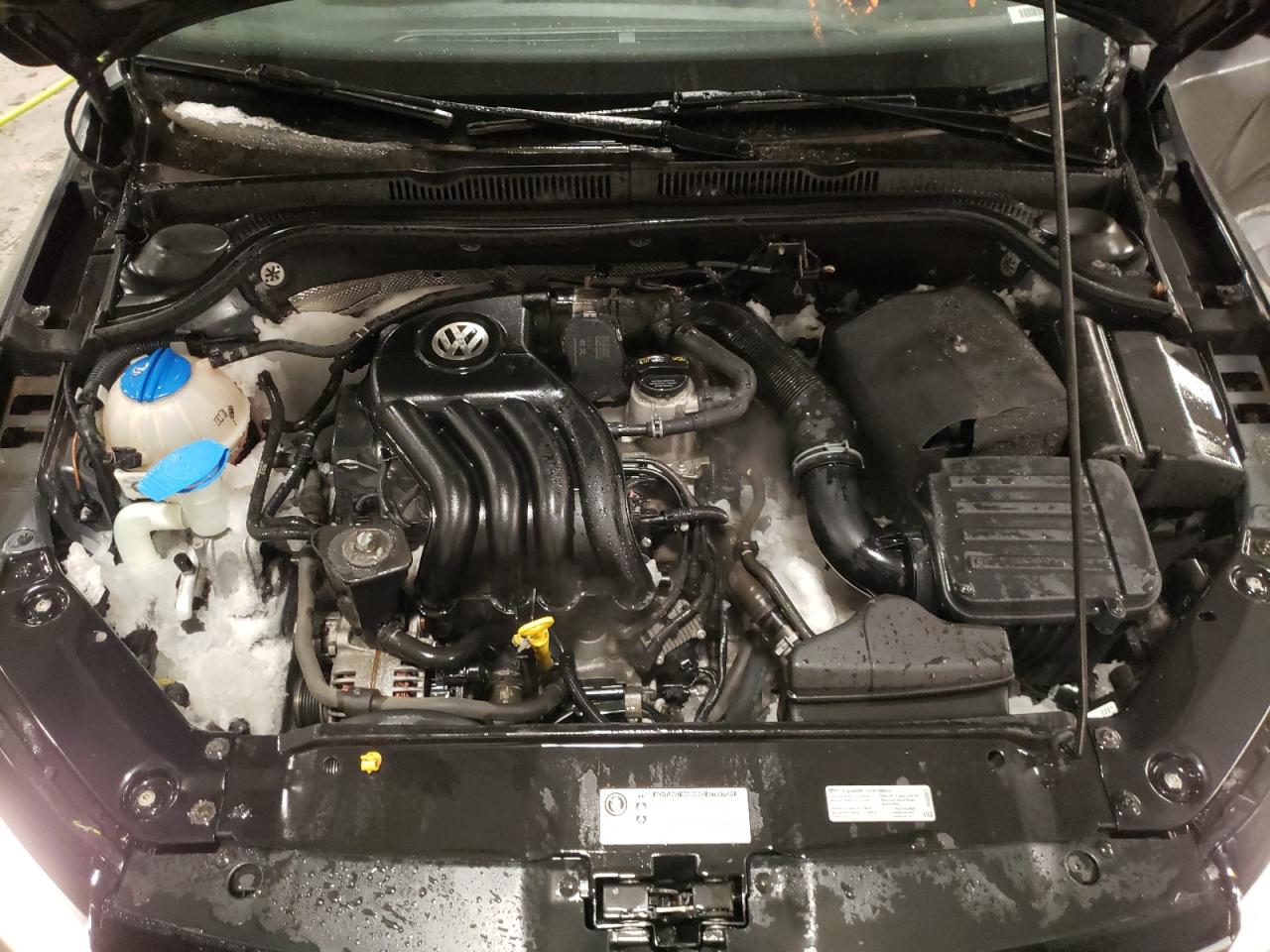 2015 Volkswagen Jetta - Image 11