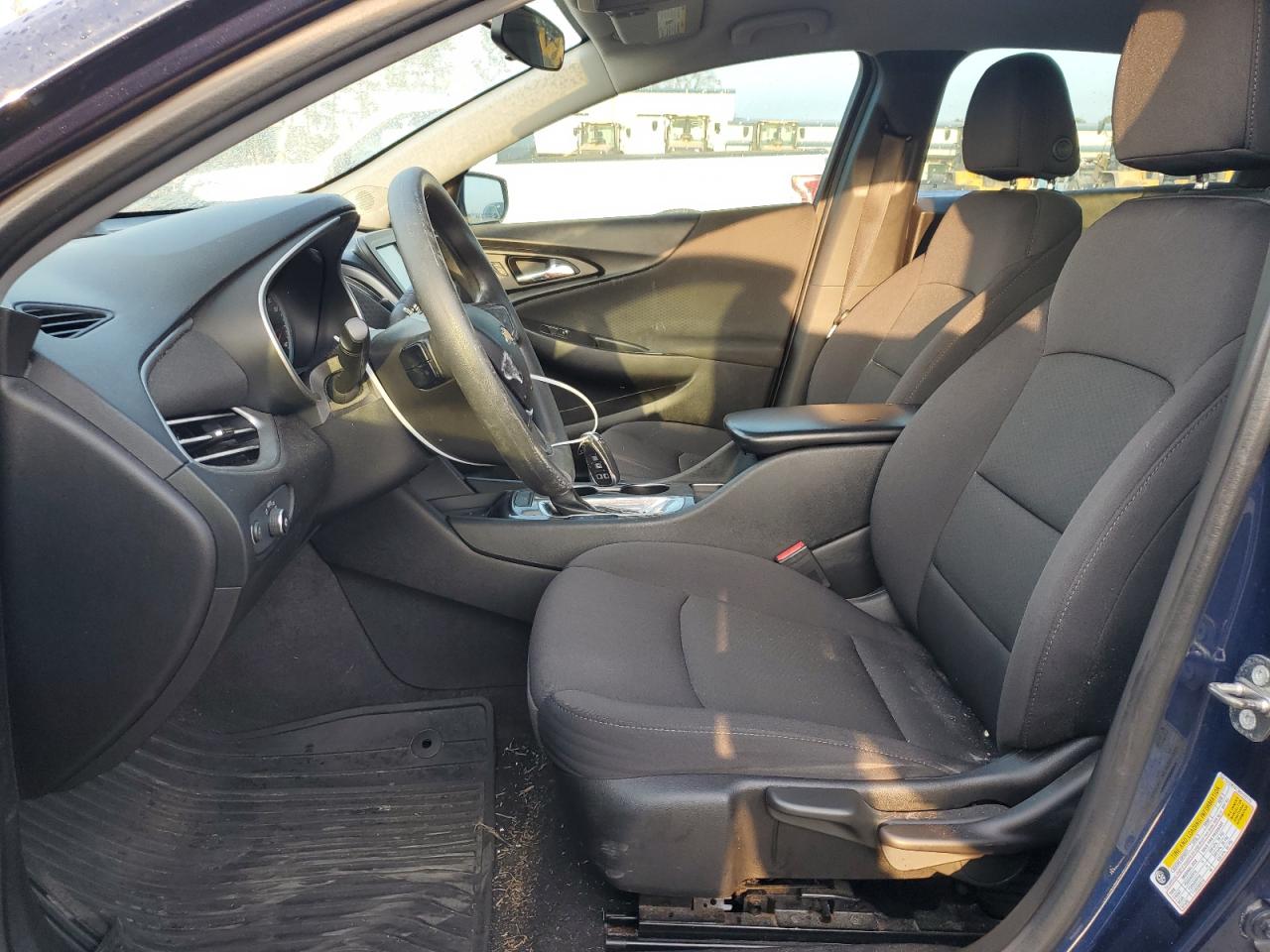 2017 Chevrolet Malibu - Image 7