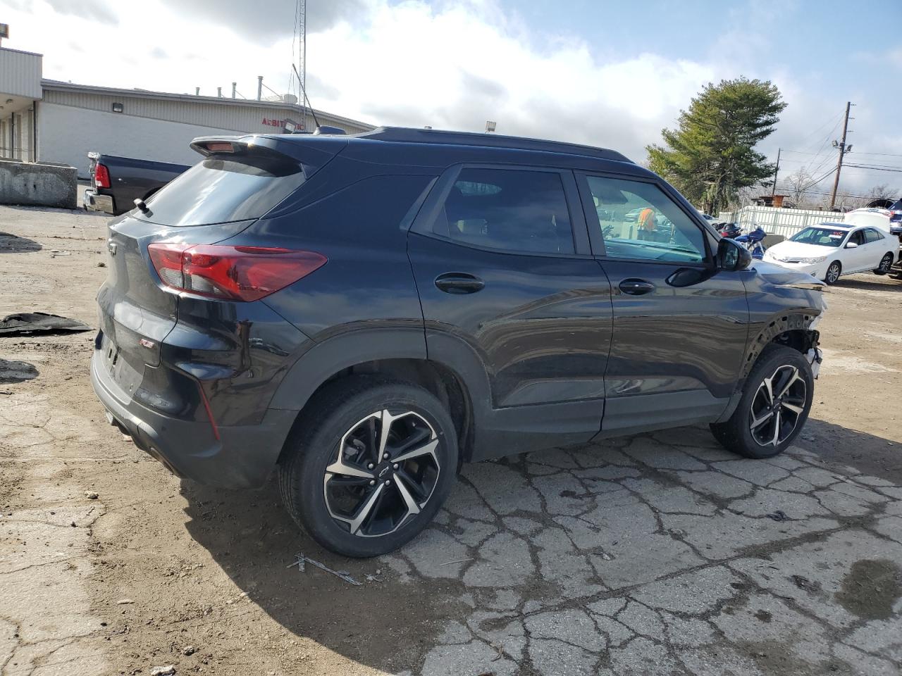 2023 Chevrolet TrailBlazer - Image 3