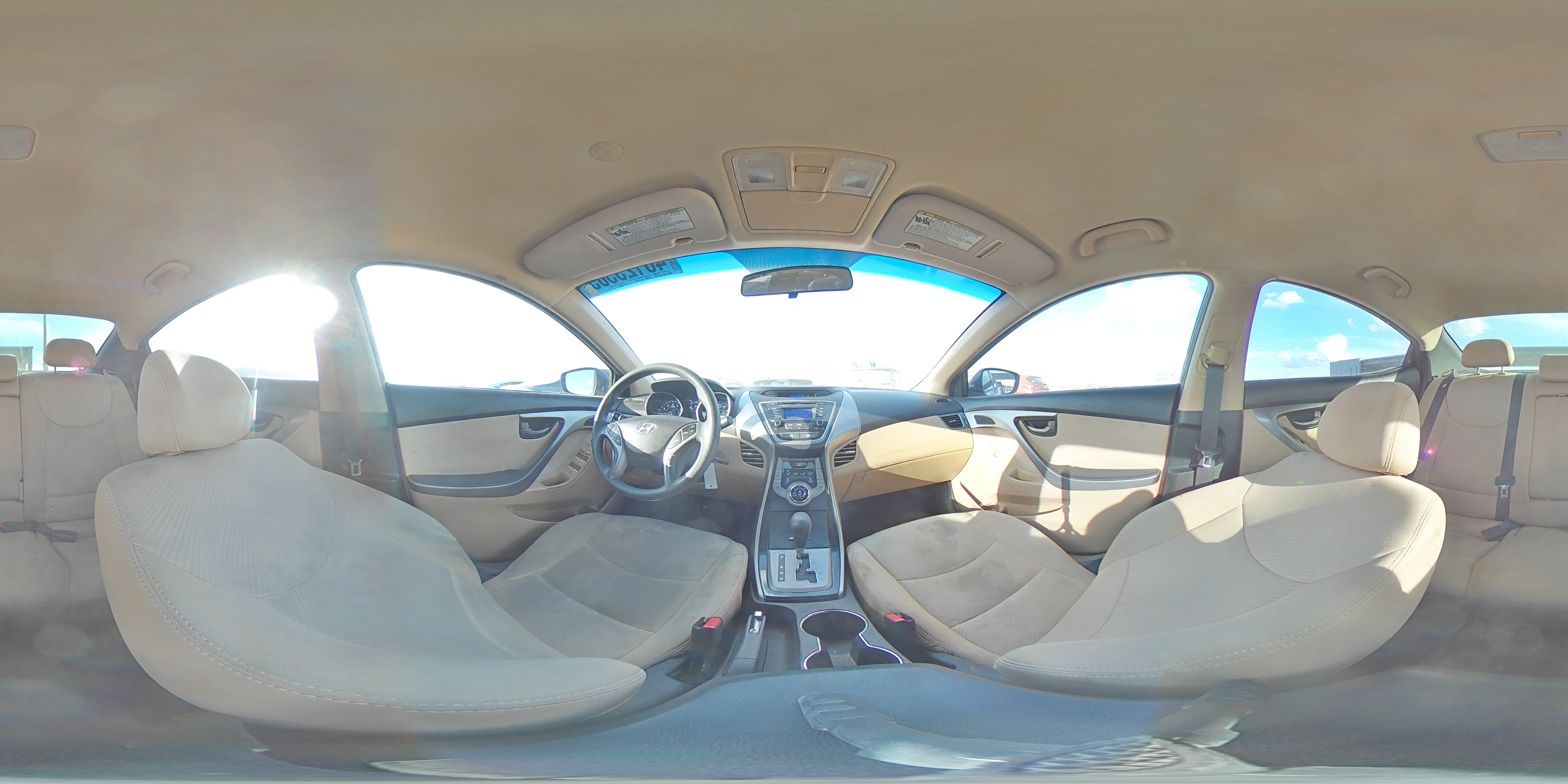 2013 Hyundai Elantra - Image 14