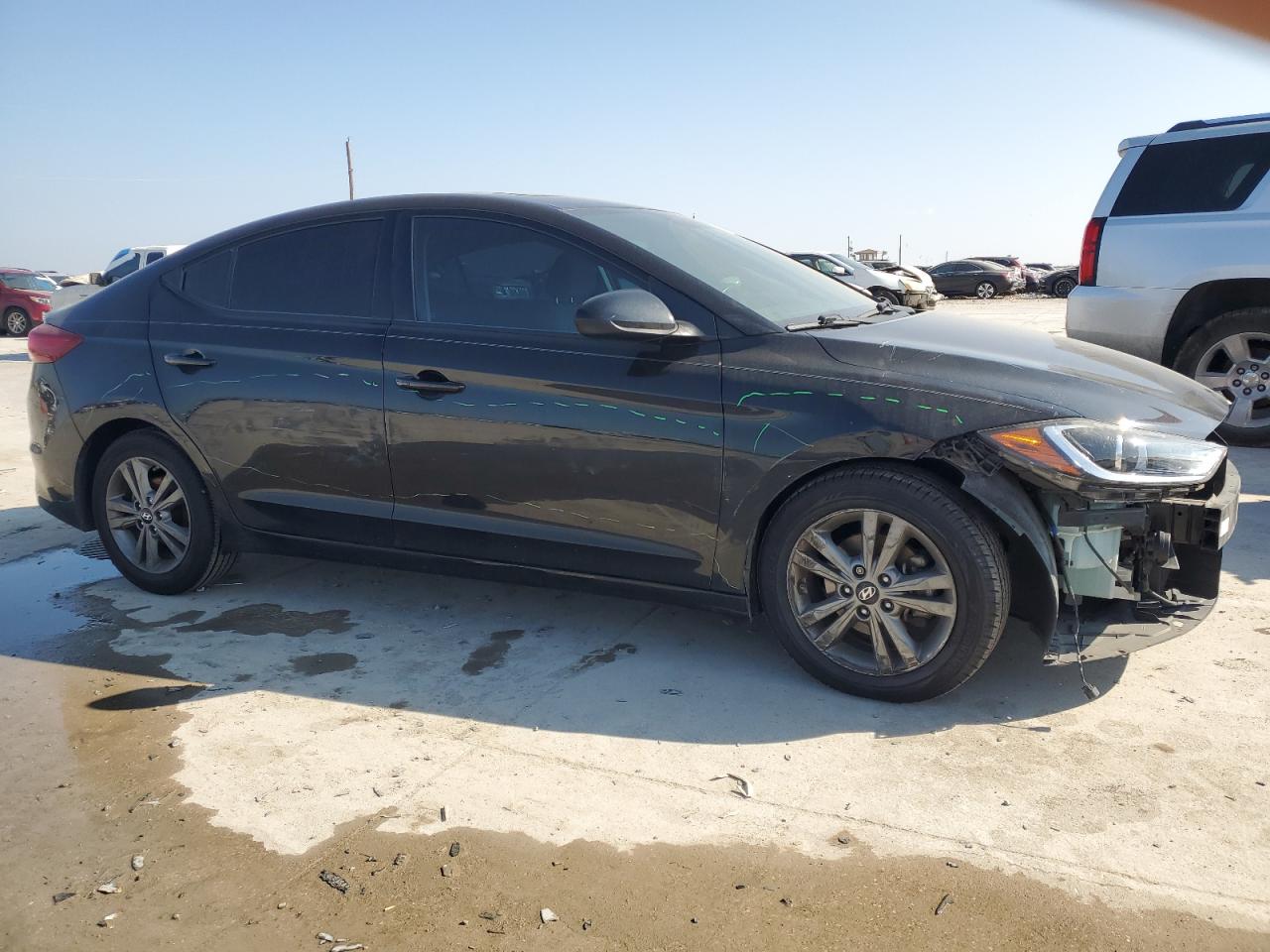 2018 Hyundai Elantra - Image 4