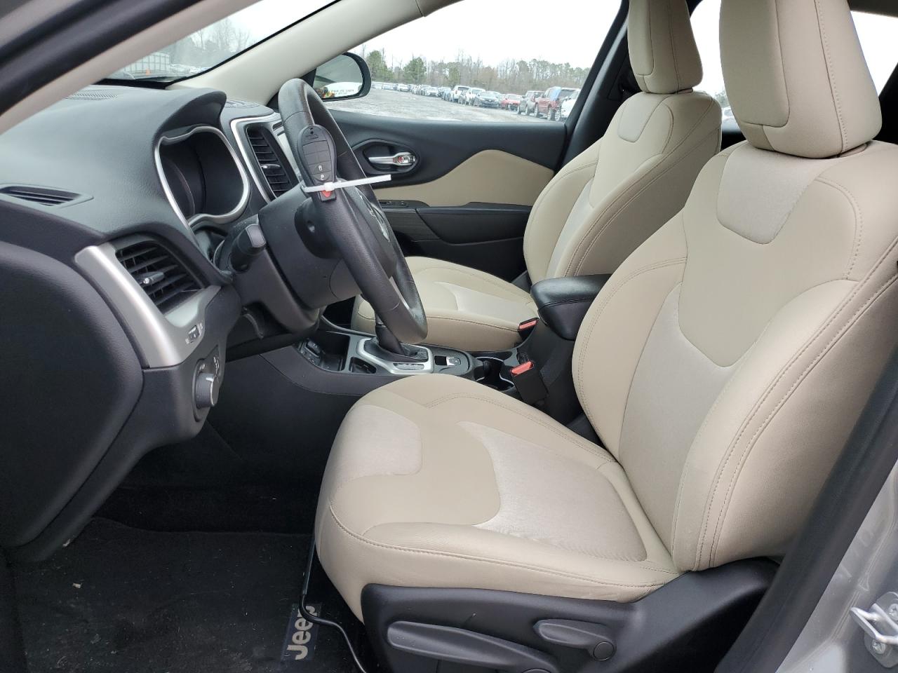 2016 Jeep Grand Cherokee - Image 7