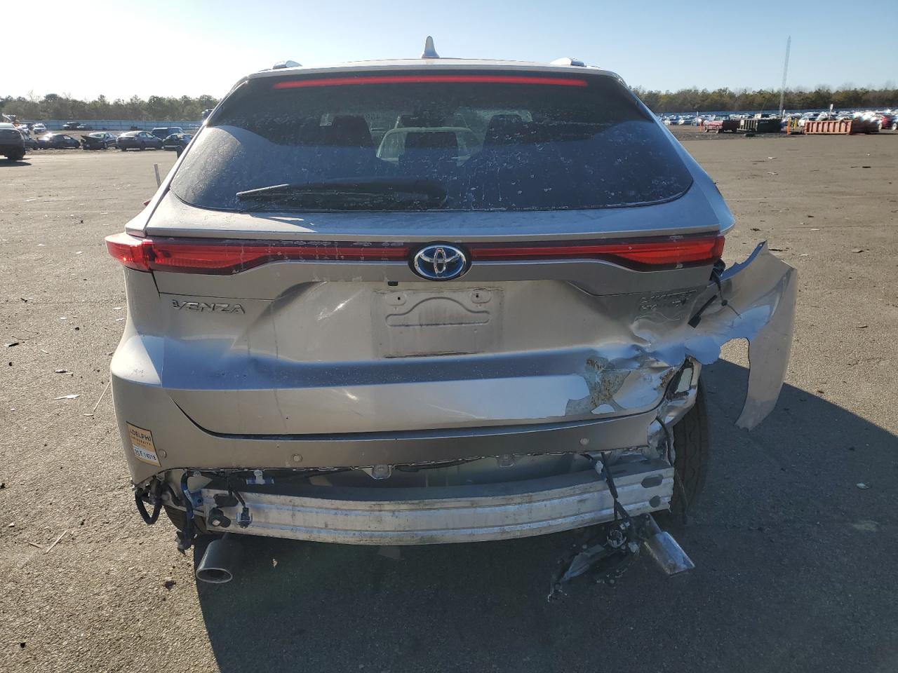 2021 Toyota Venza - Image 6