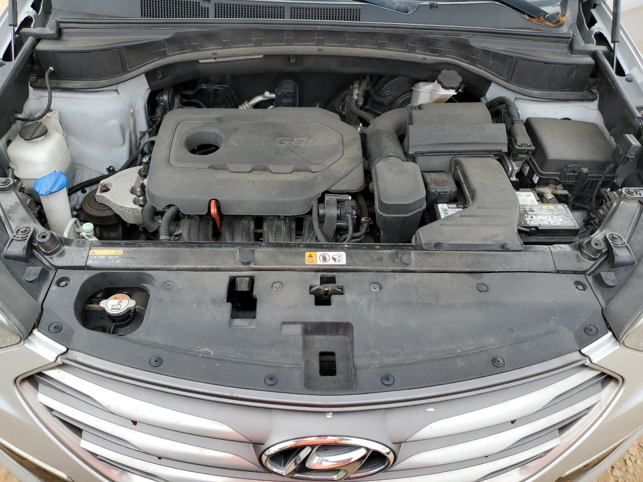 2017 Hyundai Santa Fe - Image 12