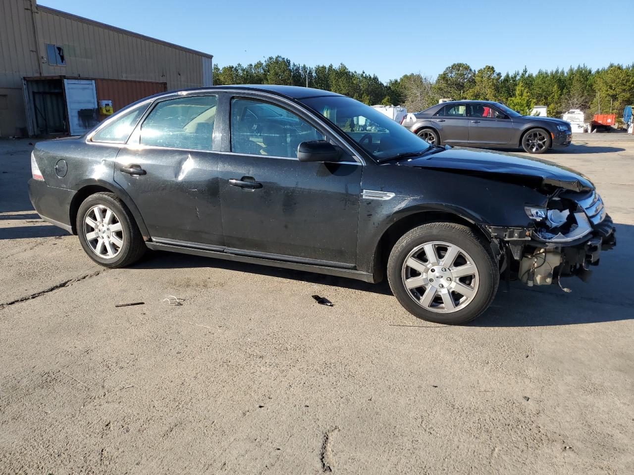 2009 Ford Taurus - Image 4