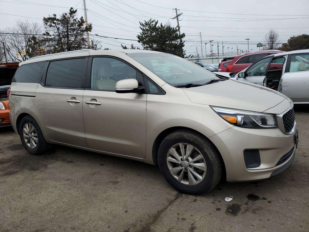 2016 Kia Sedona - Image 4
