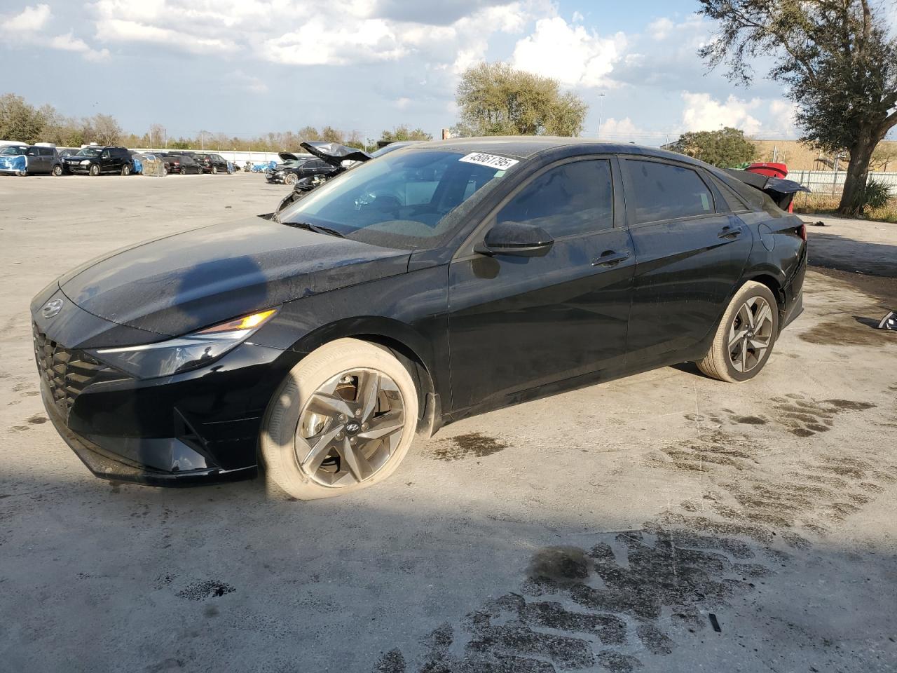 2023 Hyundai Elantra - Image 1