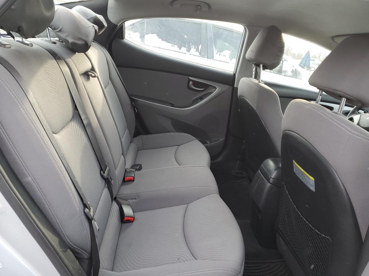 2014 Hyundai Elantra - Image 10