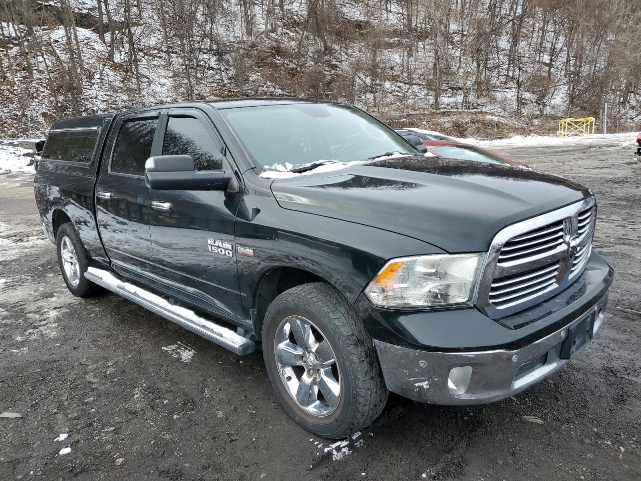 2016 RAM 1500 - Image 4