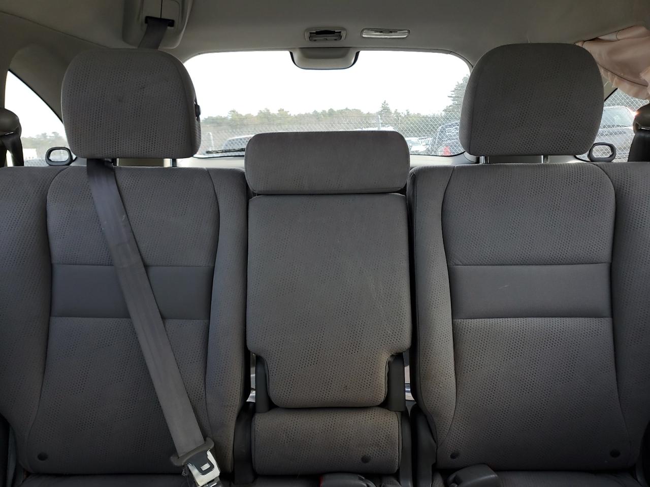 2011 Honda CR-V - Image 10