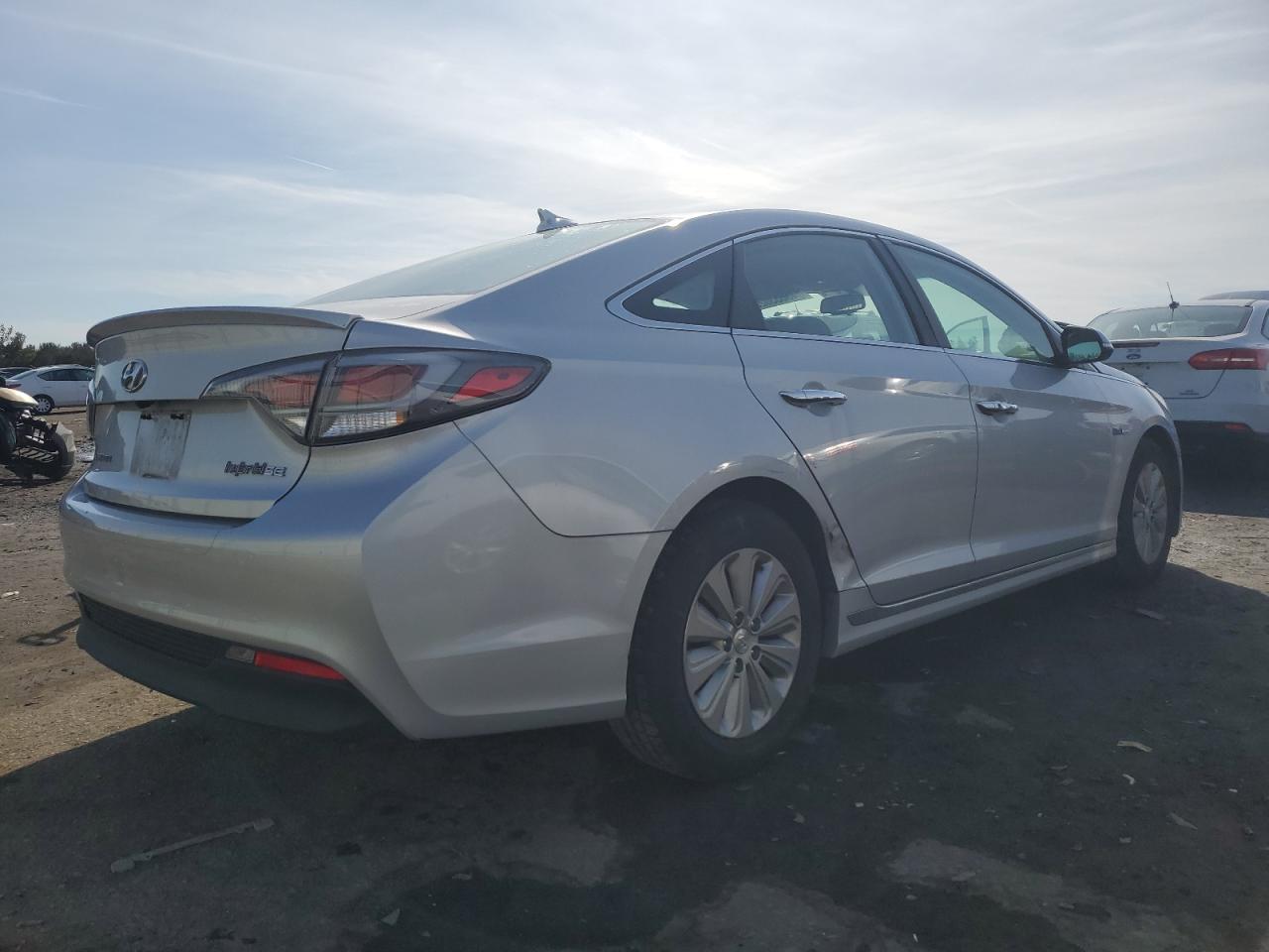 2016 Hyundai Sonata - Image 3