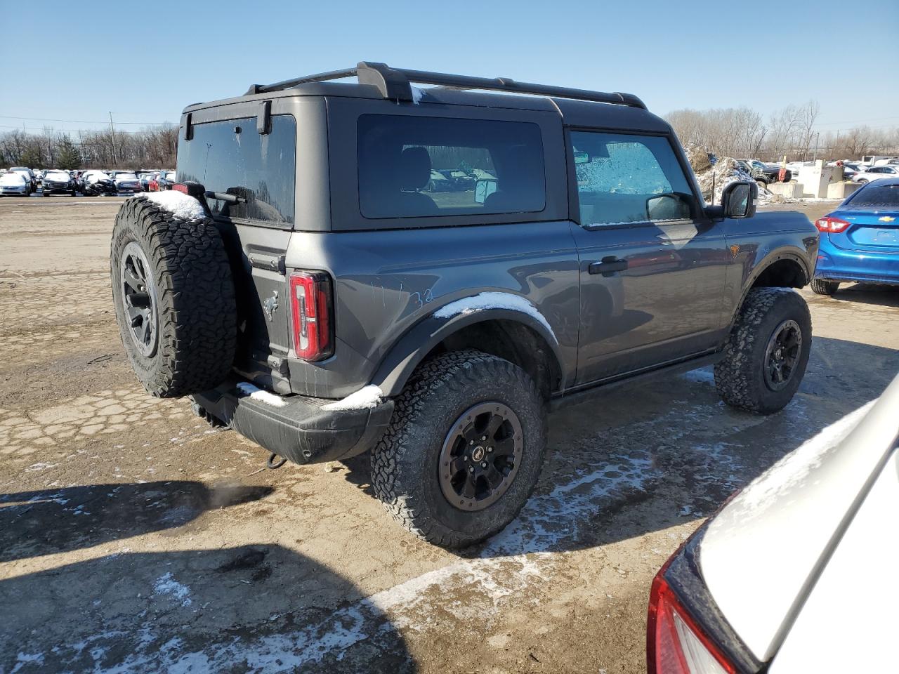 2022 Ford Bronco - Image 3