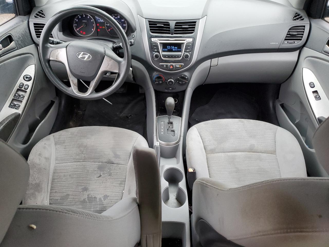 2015 Hyundai Accent - Image 8