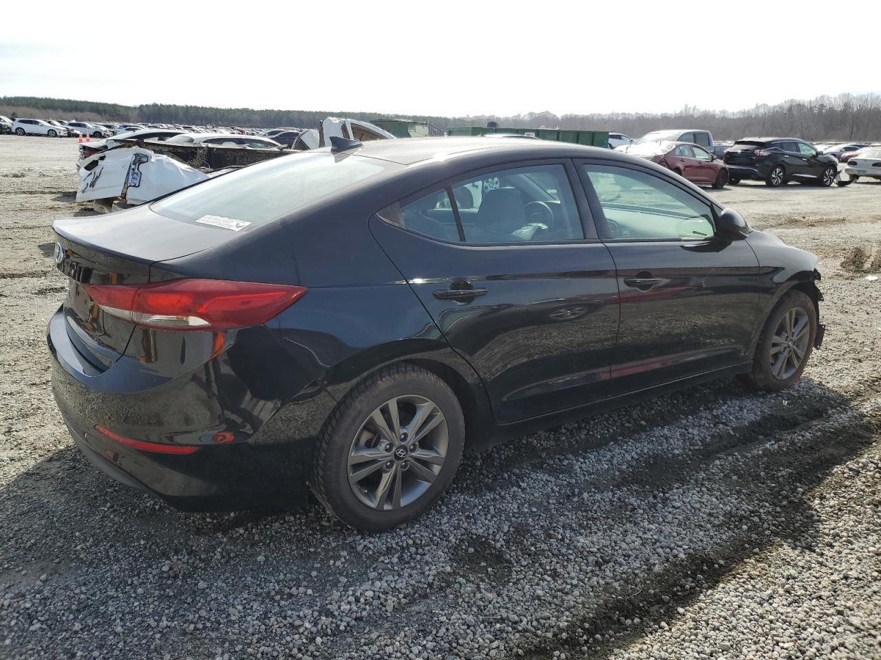 2018 Hyundai Elantra - Image 3