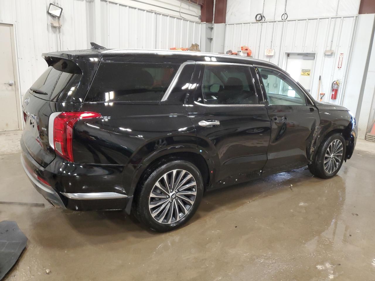 2024 Hyundai Palisade - Image 3