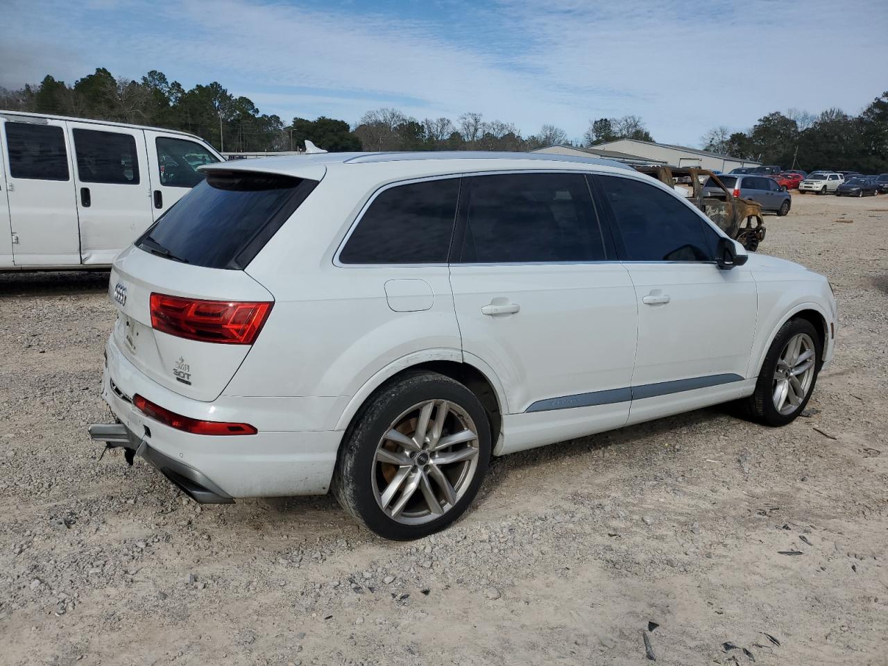 2018 Audi Q7 - Image 3