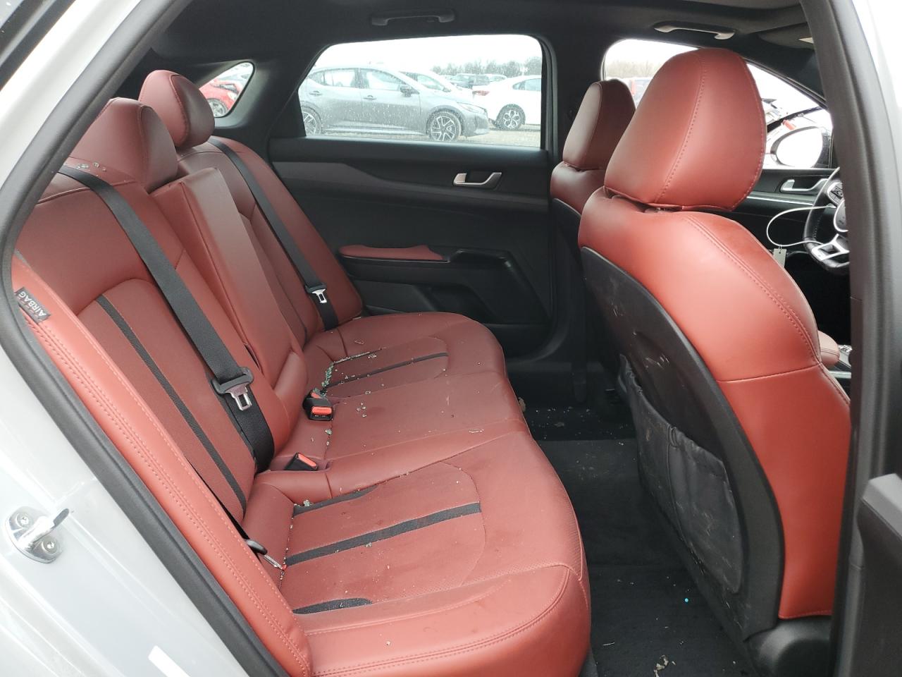 2022 Kia K5 - Image 10