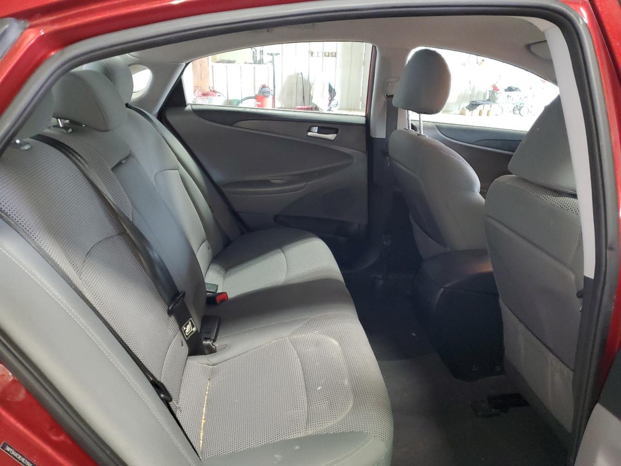 2014 Hyundai Sonata - Image 10