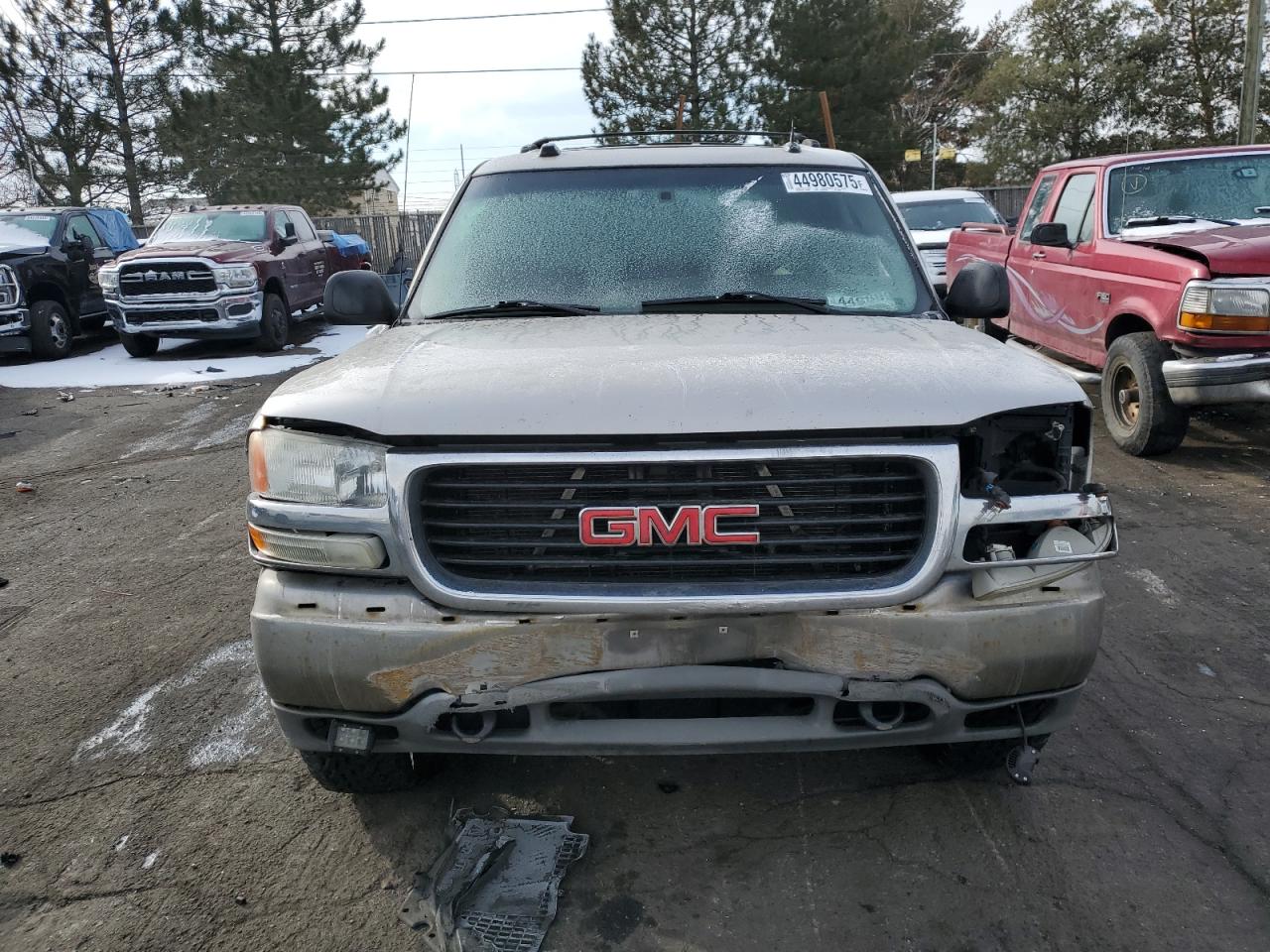 2005 GMC Yukon - Image 5