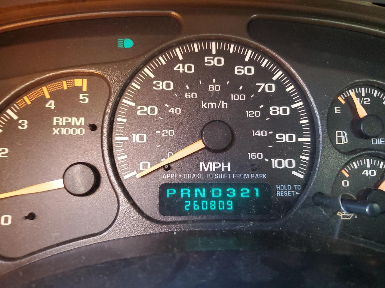 2002 Chevrolet Silverado - Image 9