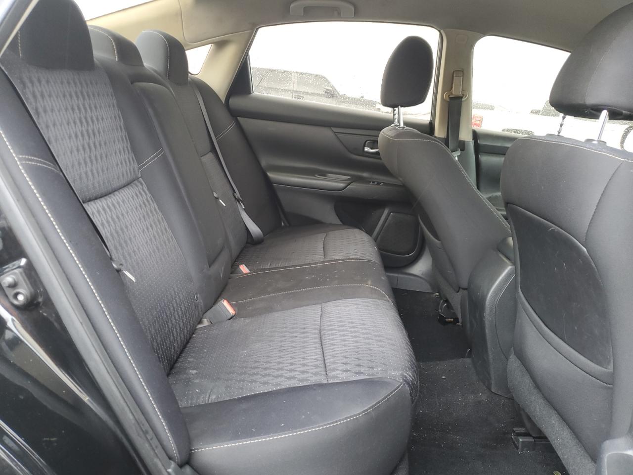 2016 Nissan Altima - Image 10