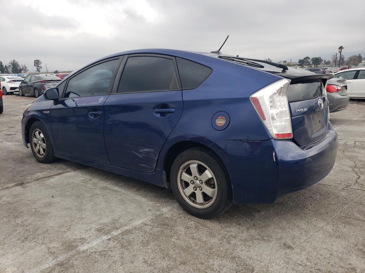 2010 Toyota Prius - Image 2