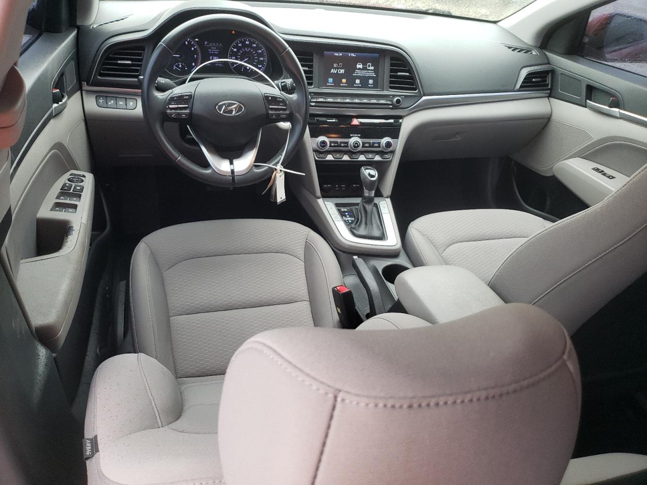2020 Hyundai Elantra - Image 8