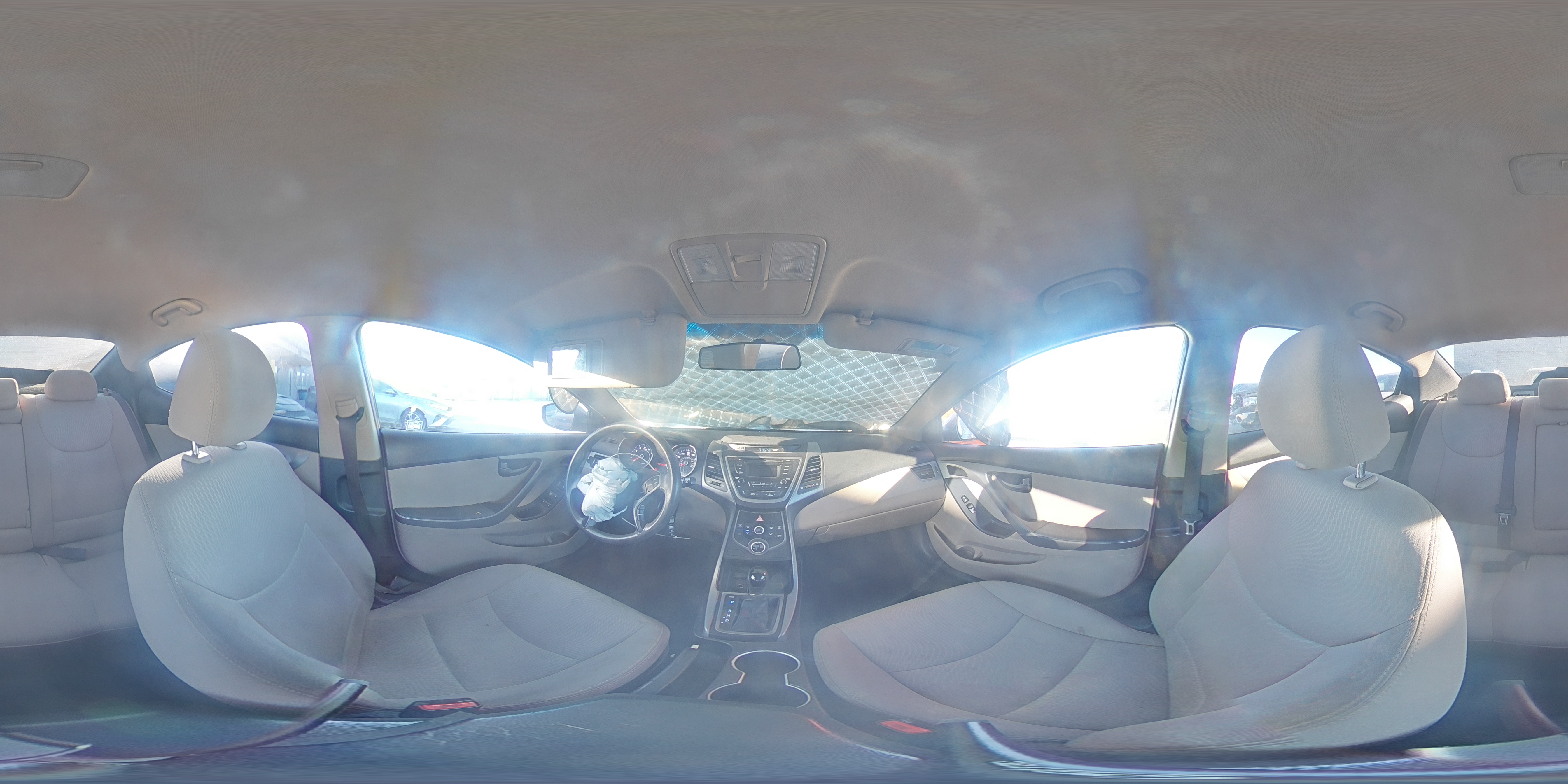 2016 Hyundai Elantra - Image 14