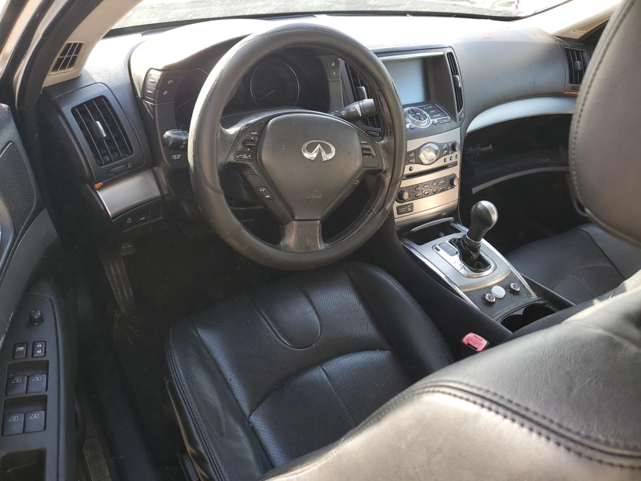 2011 Infiniti G - Image 8