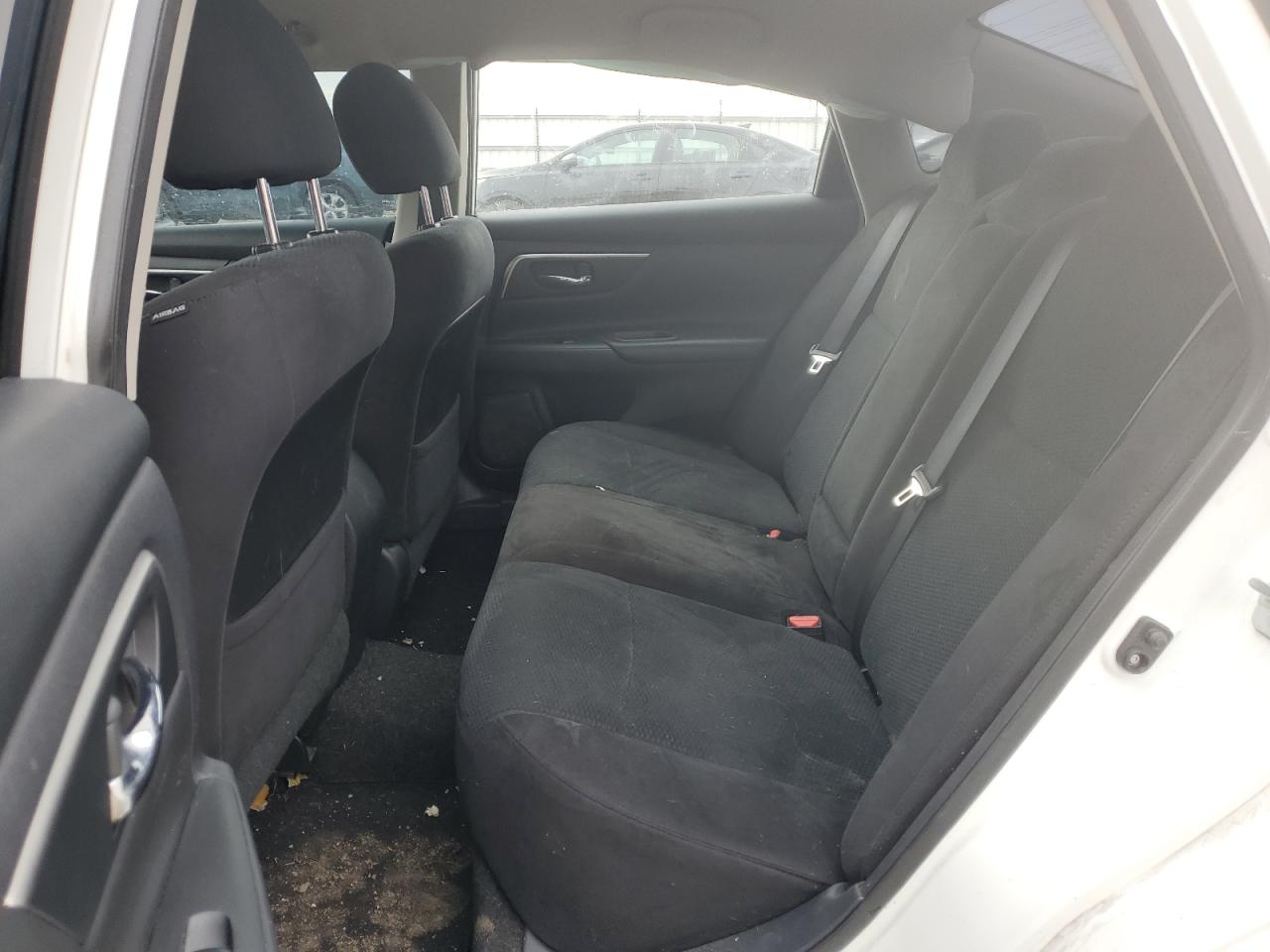 2015 Nissan Altima - Image 10